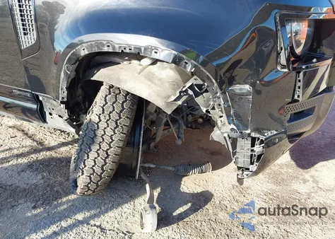 2021 Land Rover Defender 110 X-Dynamic Se z USA, uszkodzony, nr VIN SALE27RU5M2040706